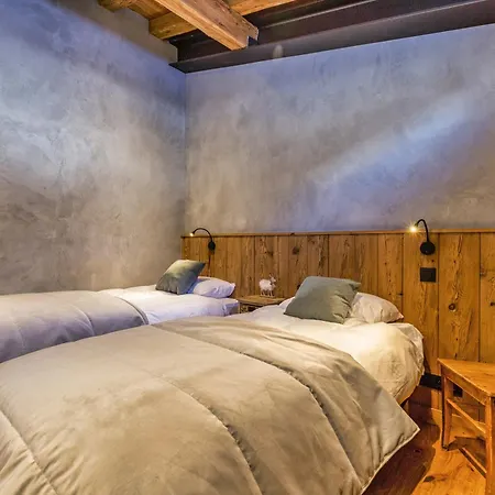 La Ferme A Roland Cozy Mountain Style 2br For 6 In/ski Out - Happy Appartement Chamonix
